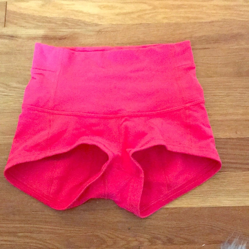 Hotty Hot shorts coral